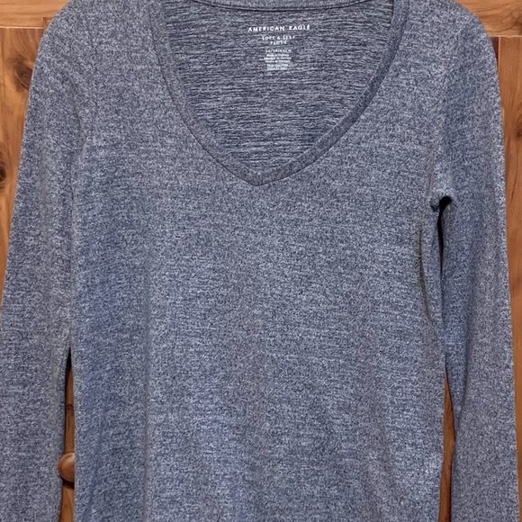 American Eagle Long Sleeve Top - Picture 4 of 4